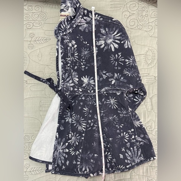 NWOT Free People Lua Bed Jacket XS Blue White Floral - Picture 10 of 10